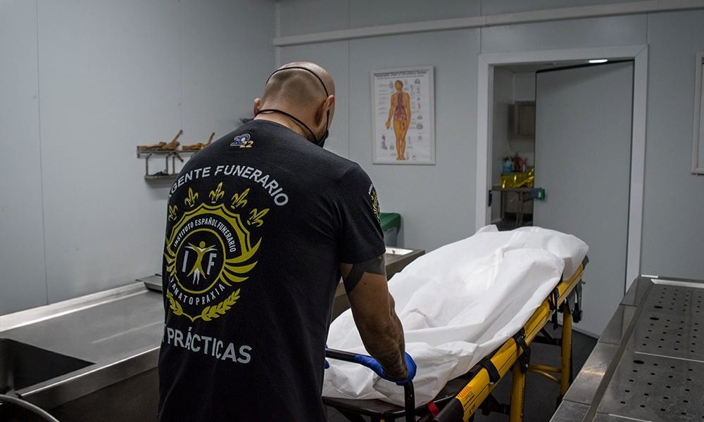 Pràctica de tanatopraxia al campus iMES